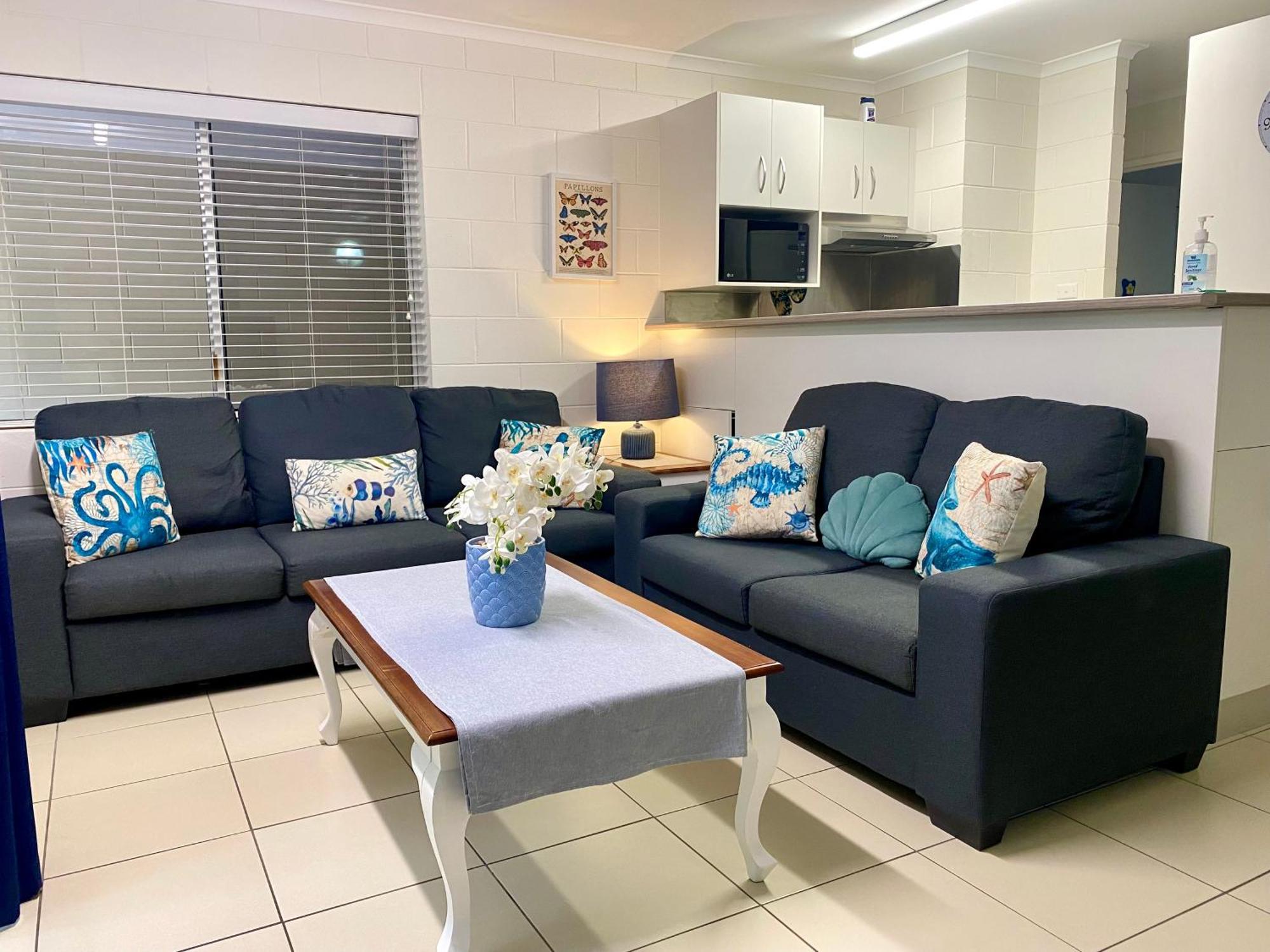 Lychee Tree Holiday Apartments Port Douglas Oda fotoğraf